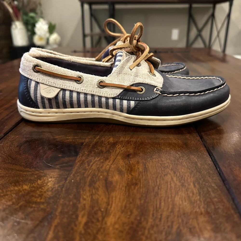 Womens sperrys slip-on shoe